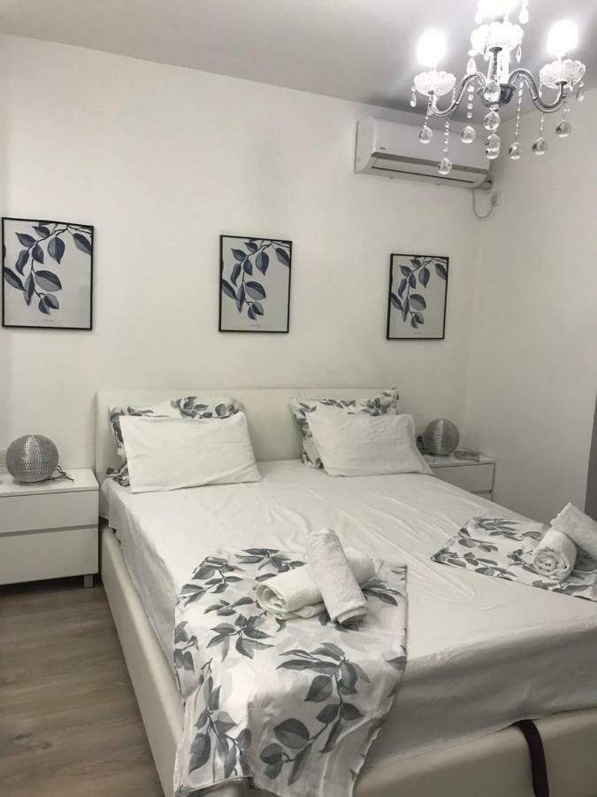 Studio Angel Stan Na Dan Novi Sad Exterior photo